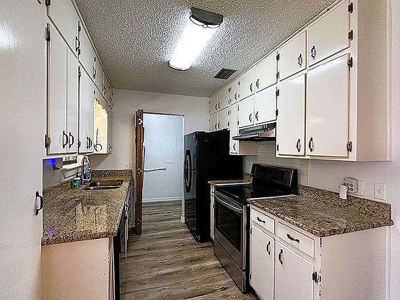5th image of 9255 Noah Davis Rd