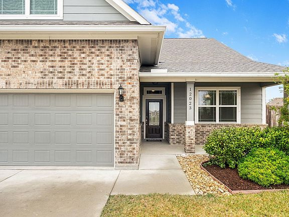 2nd image of 12023 Champions Gate Dr