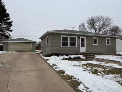 605 N High St, Aberdeen, SD, 57401