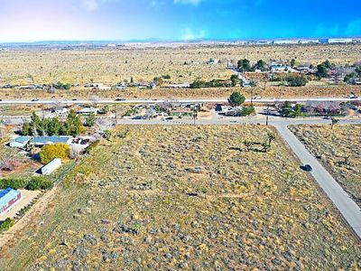 13th St W, Palmdale, CA, 93551
