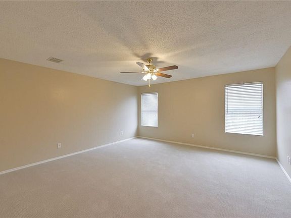 4th image of 4054 Gray Fox Dr