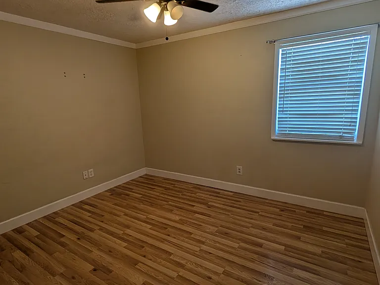 3335 Snow Hill Rd — Photo 7