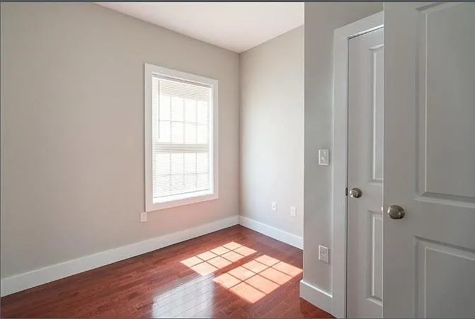 33 Covington St #2 — Photo 3