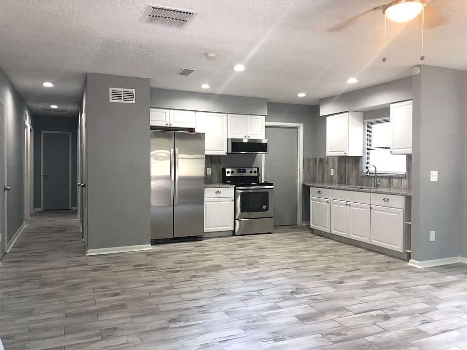 1st image of 1604 Forbes St
