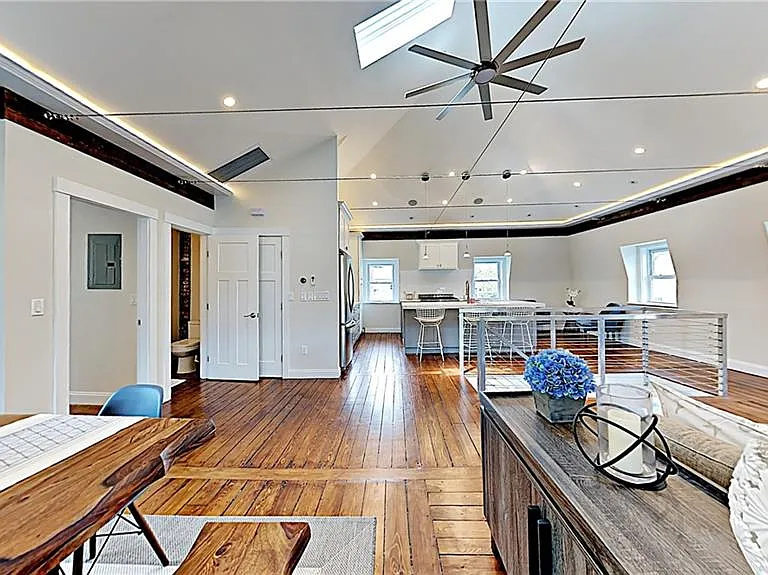 21 School St #4 — Photo 26
