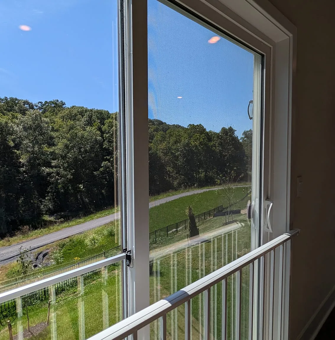 5 bed, 2415 sqft, $2,950 — Photo 3