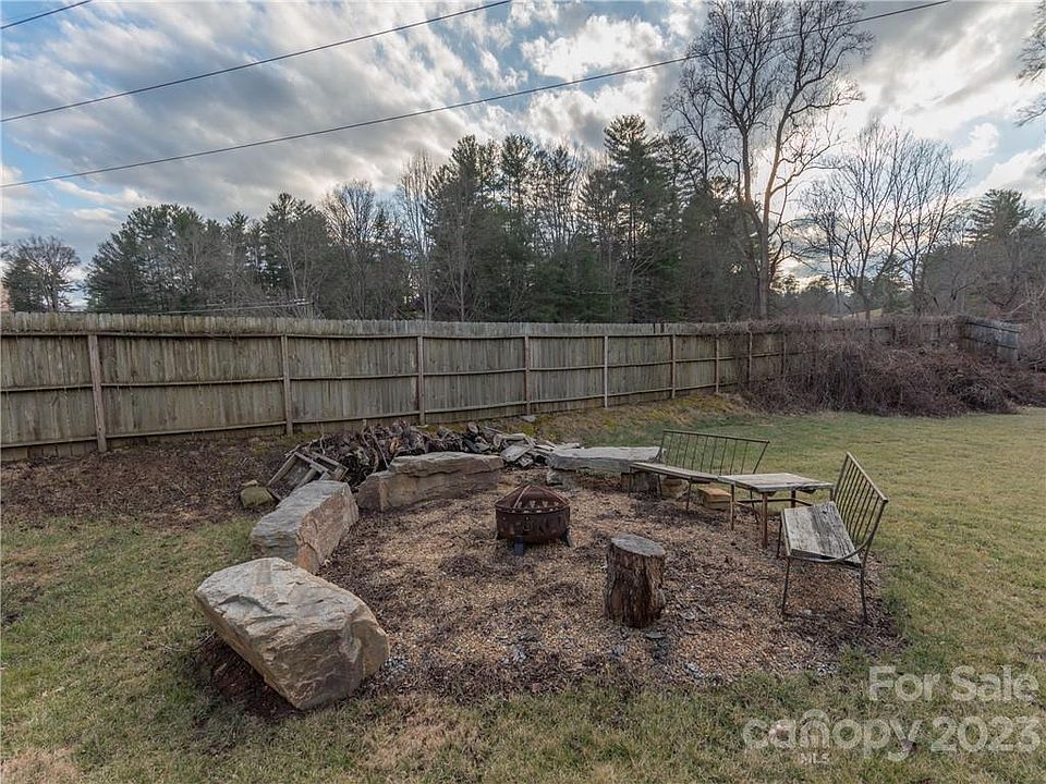 3 N Belgium Ln, Asheville, NC 28806 MLS 3934321 Zillow