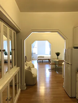 Rented by Kahen Properties | media 12