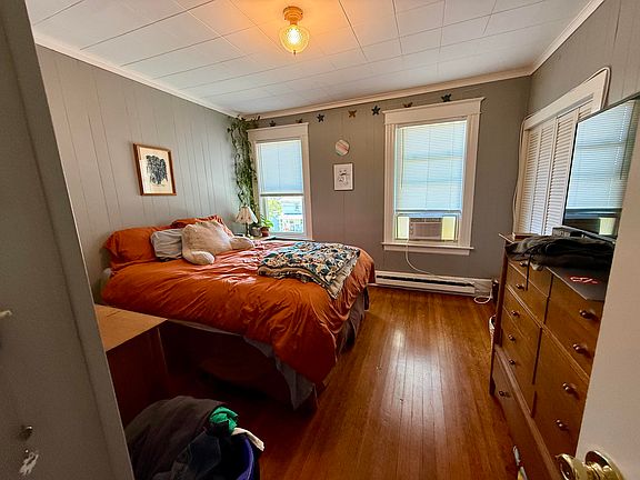 2nd image of 113 Parkside Dr
