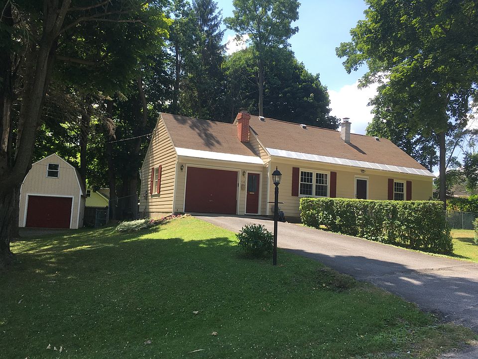 1st image of 14 Claridge Ct