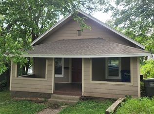 706 27th St, Des Moines, IA 50312