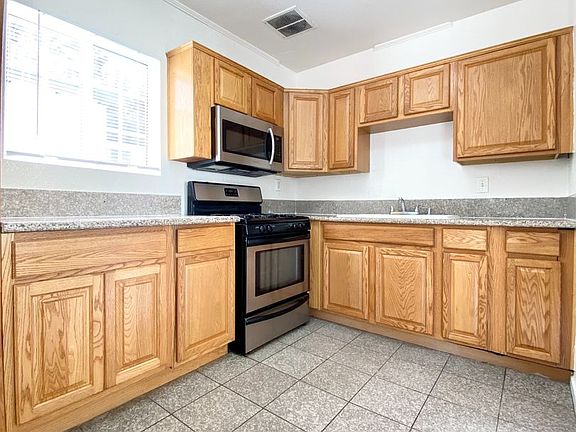 3rd image of 516 Cypress Ave #518