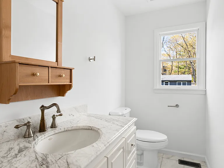 6 Oakwood Rd — Photo 13