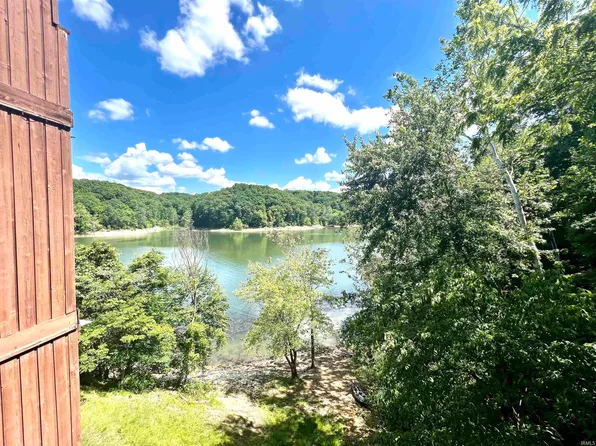 3900 E Eagle Bay Dr #17B, Bloomington, IN 47401