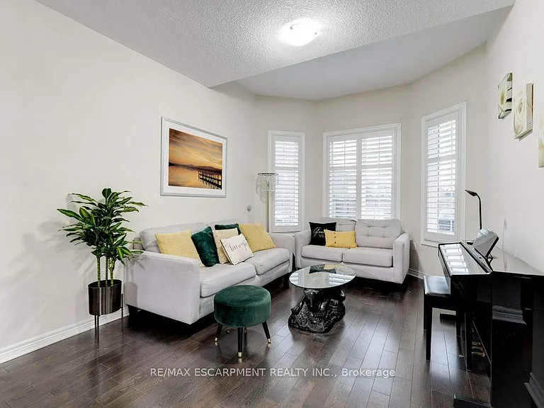 85 Showcase Dr #MAIN — Photo 9