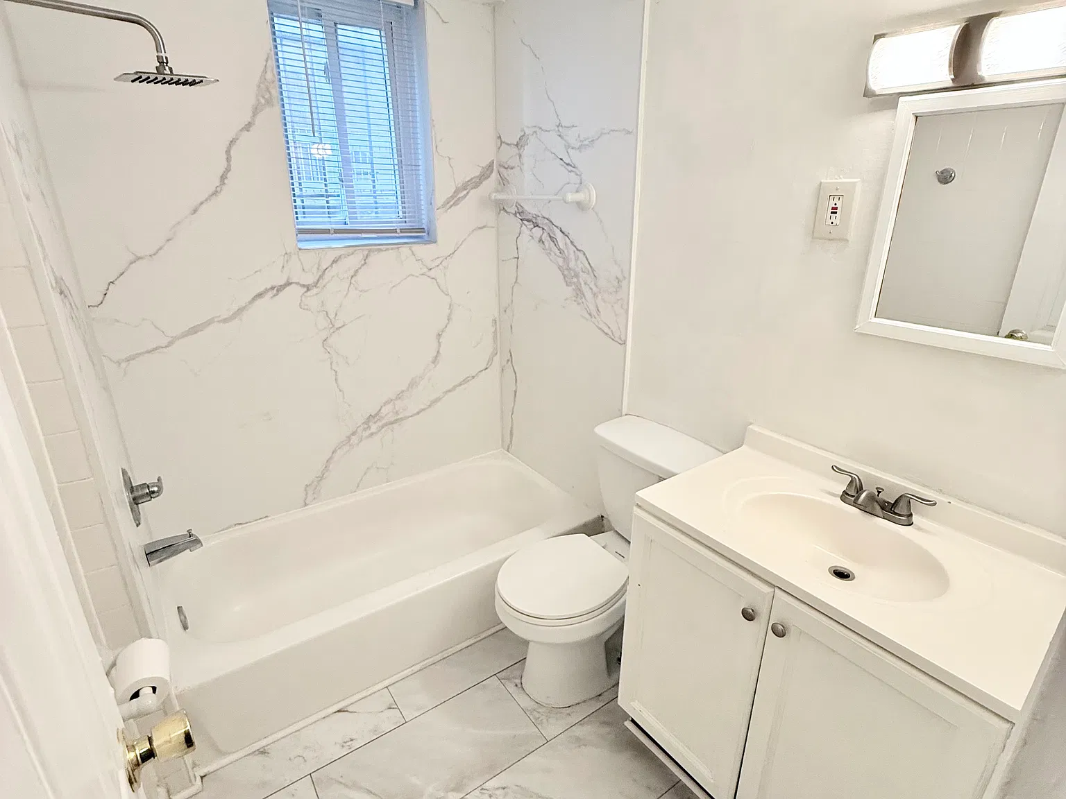 2 bed, 718 sqft, $1,650 — Photo 4