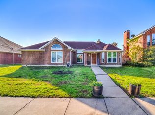 1614 Springwood Dr, Mesquite, TX 75181