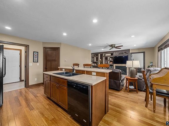 Kitchen / Living Room