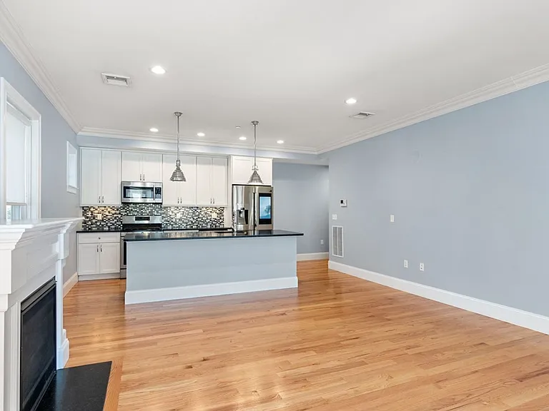 15 Preble St #4 — Photo 9