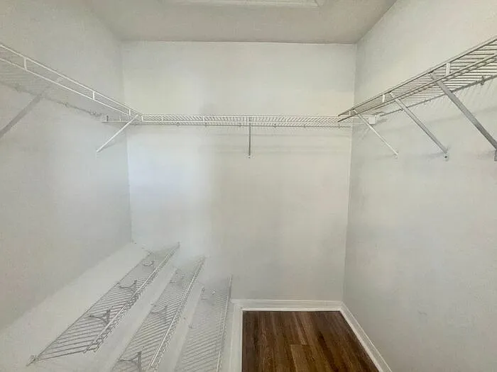 533 Cresting Oak Cir — Photo 14