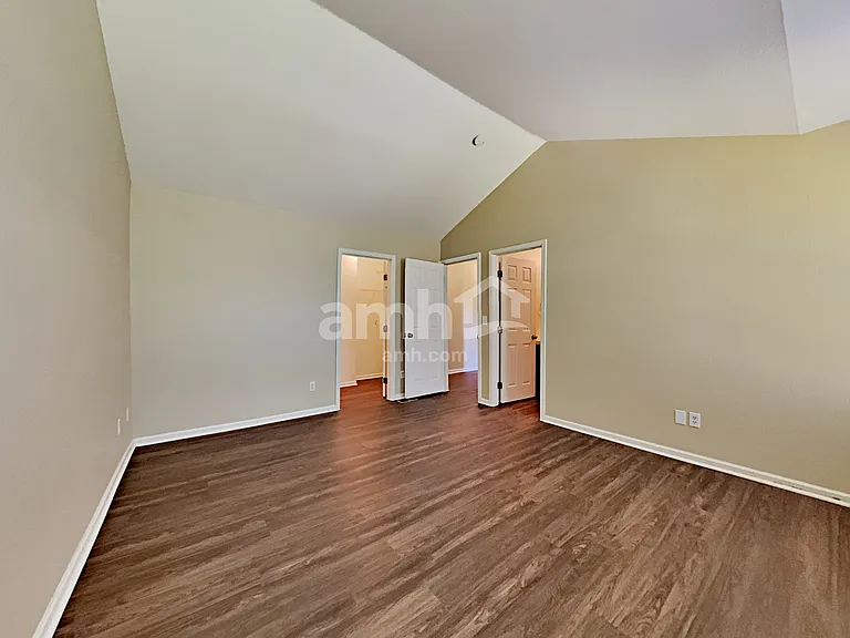 1640 S Buckley Way — Photo 13