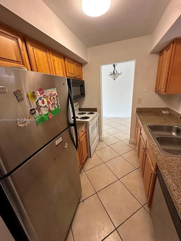 Gallowood Condo — Photo 4