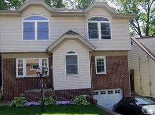 676 Virgil Ave, Ridgefield, NJ 07657