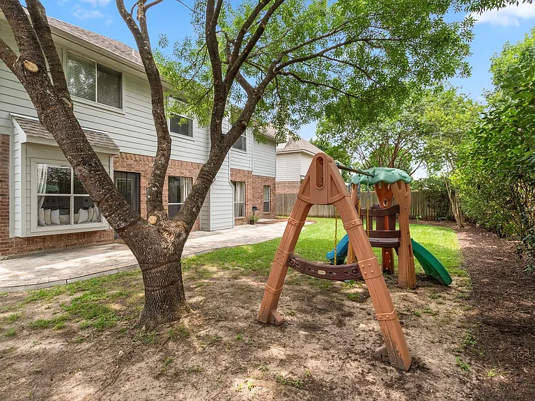 13507 Country Green Ct — Photo 39
