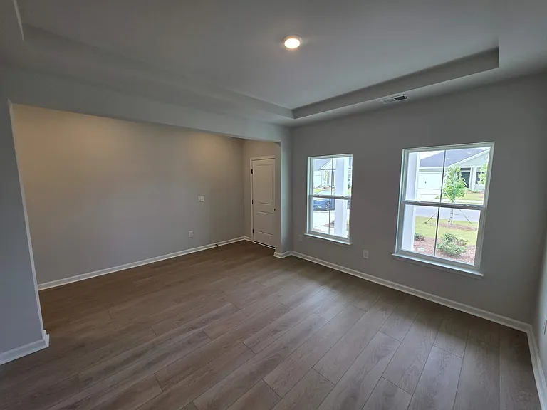327 Kindred Spirits Dr — Photo 4