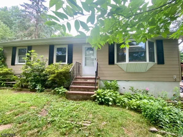 53 Black Oak Dr, Vernon Twp., NJ 07462