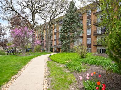 441 N Park Blvd APT 3I, Glen Ellyn, IL, 60137