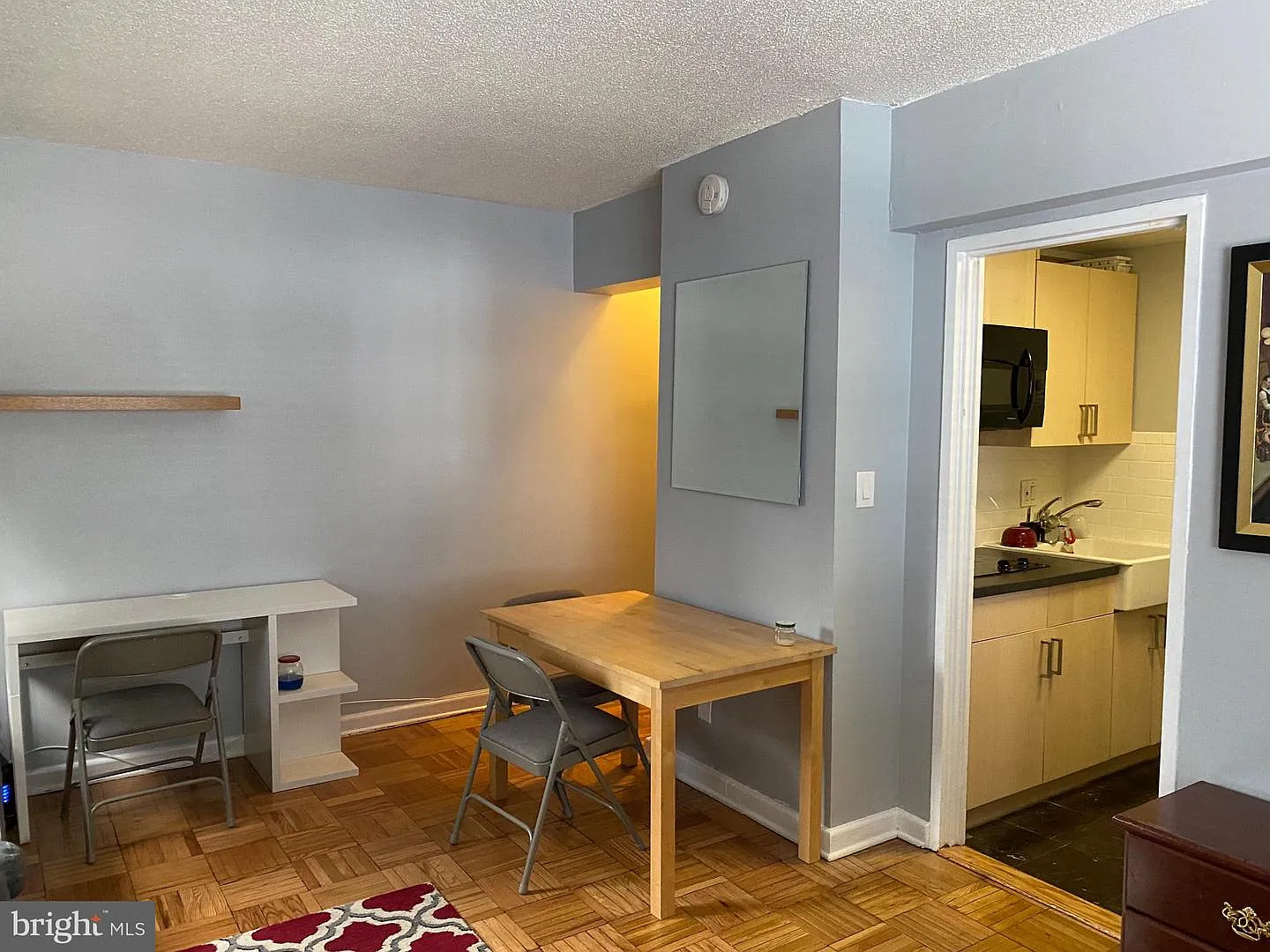 Studio, 1.0 bath, 320 sqft, $1,600 — Photo 3