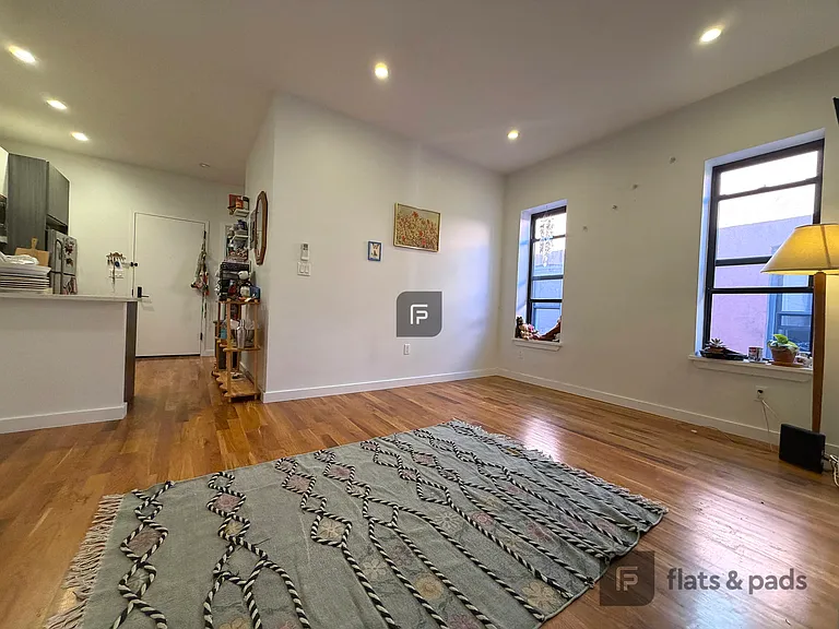 1685 Carroll St #2A — Photo 9