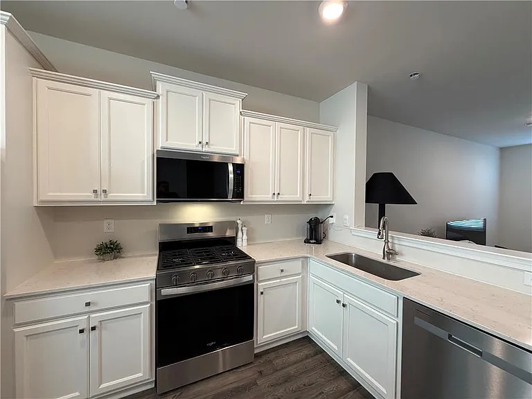 1128 Meadowlark Dr — Photo 10