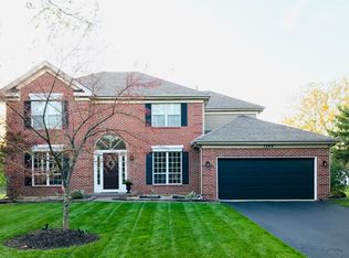 1246 Sandpiper Ct, Grayslake, IL 60030