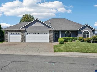 1093 NE Pine View Dr, Sublimity, OR 97385