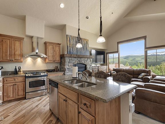 3rd image of 215 BEAR TRAIL Court