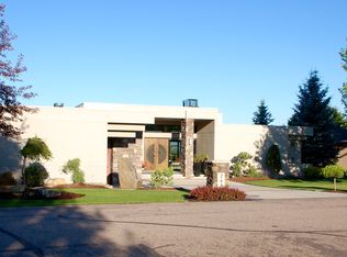 247 Bridger Dr, Bigfork, MT 59911