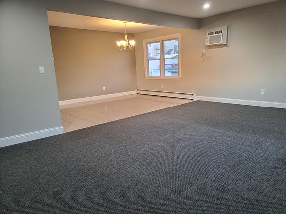 4th image of 252 Crystal St #2