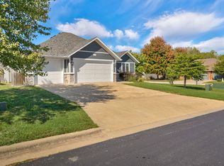 1309 S Appomattox Avenue, Republic, MO 65738
