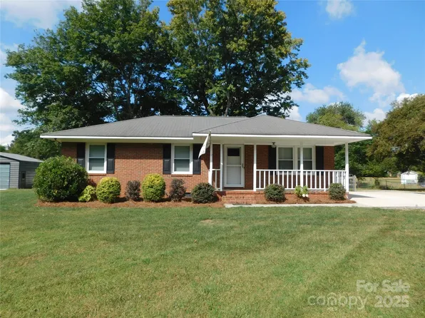 2222 Honeycutt Simpson Rd, Monroe, NC 28110