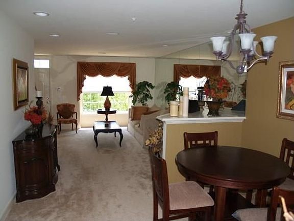 3rd image of 629 Village Ln