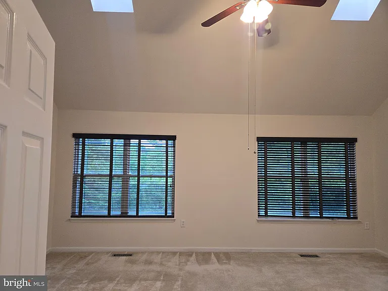 14635 Seasons Dr — Photo 22