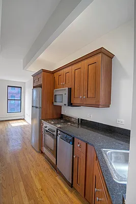 Rented by Oxford Property Group | media 8