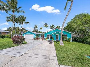 9295 SE Athena St, Hobe Sound, FL 33455