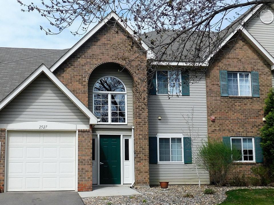 Lovely unit in Mendota Heights. Unit is on second floor.
