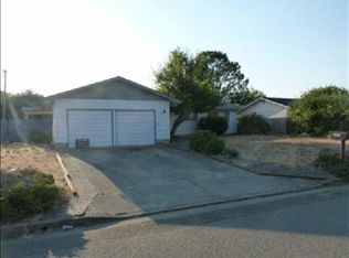 2296 Burdette Dr, Roseburg, OR