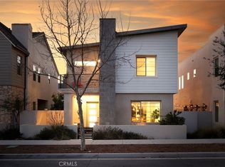 127 Theme, Irvine, CA 92618