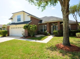 9374 Prosperity Lake Dr, Jacksonville, FL 32244