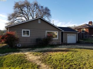 3148 Follett St, Roseburg, OR 97470